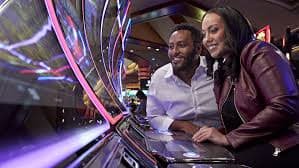 Giao diện chơi slot và nổ hũ hấp dẫn trên vn678